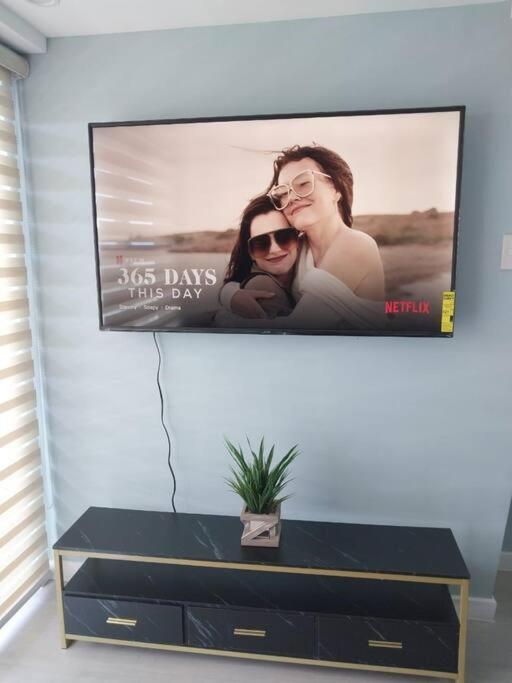 סן פרננדו 1Bedroom Unit At Azure North With Netflix Up To 6Pax מראה חיצוני תמונה